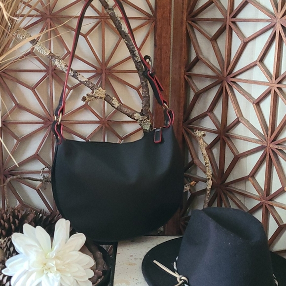 BEAUTIFUL BLACK EMBROIDERED ZIP TOP HANDBAG.MULTI - Picture 16 of 16